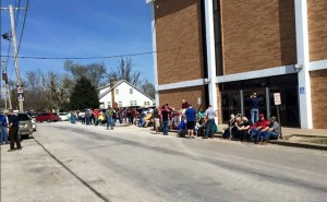 Ranger fans lined up at the west doors of Rich Herrin Gym. (Ian McMahon - Benton Gazette photo)